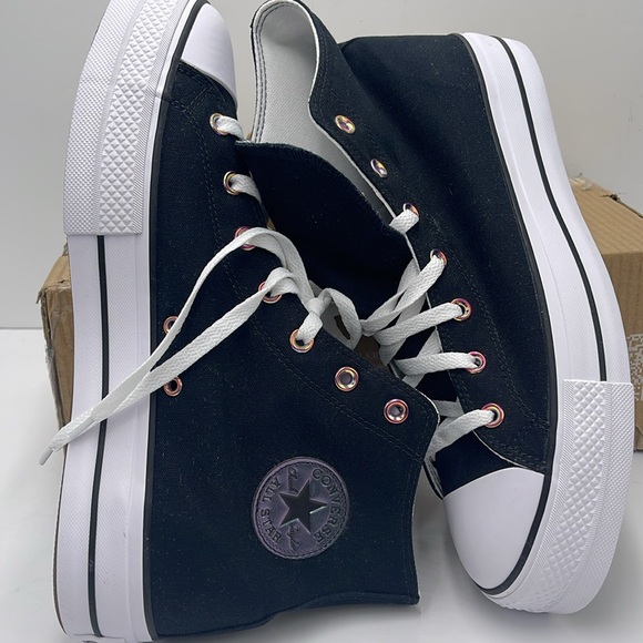 Converse Men’s 171209C Chuck Taylor All Star Lift Platform Canvas Sneakers - Picture 11 of 16